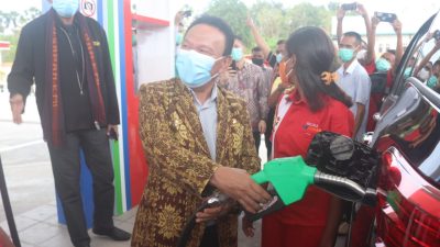Bupati Kupang Resmikan SPBU Satu Harga Pertama di Amarasi