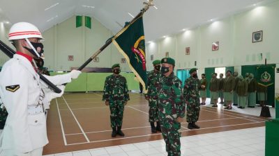 Danrem 161/Wira Sakti Pimpin Sertijab Kasi Log dan Dandim 1603/Sikka