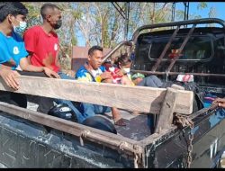 MIRIS! Peraih Medali Emas PON dijemput Menggunakan Mobil Pickup