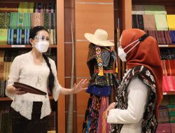 Dekranasda NTT Ciptakan Wirausahawan Baru Berbasis Komoditi Tenun