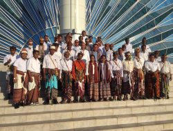 Bertemu Gubernur NTT, Masyarakat Amabi Oefeto dan Amabi Oefeto Timur Minta Perbaikan Jalan