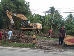 BPJN NTT Kerahkan Dua Excavator Normalisasi Kali Tanah Merah