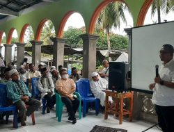 Wabup Kupang Temani Ketua DPD I Golkar Buka Puasa Bersama Jamaah Masjid Nurul Jihad