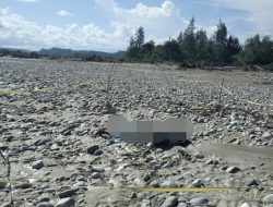 Sosok Mayat Laki-laki ditemukan Warga Desa Oemolo di Kali Noelmina