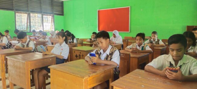 Ujian Kenaikan Kelas di SMPN I Kupang Tengah Gunakan Sistem online 1 IMG 20230605 084414 scaled