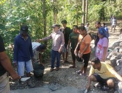 Golkar Kabupaten Kupang Bantu Atasi Kesulitan Masyarakat Teunbaun