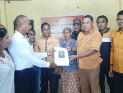 Melky Buraen Datang Mendaftar di Partai Hanura ditemani Istrinya dan Keluarga