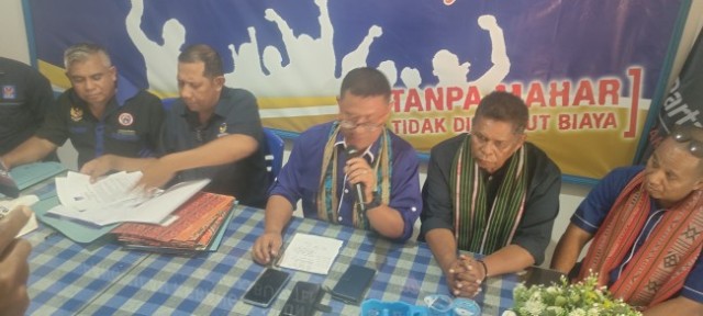 NasDem Memanggil, Injury Time Kader PDIP Resmi Daftar Balon Wabup Kupang 2 IMG 20240507 165640