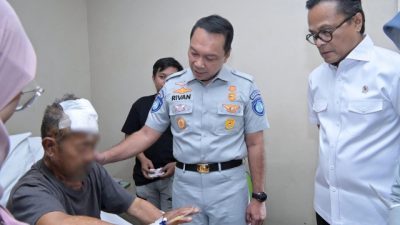 Wamen BUMN dan Dirut Jasa Raharja Tinjau Penanganan Korban Kecelakaan Tol Cipularang di Radjak Hospital