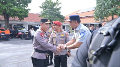 PT Jasa Raharja Mengikuti Pelaksanaan Apel Gelar Pasukan Operasi Ketupat 2025 di Surabaya