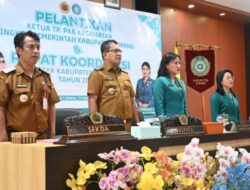 Perkuat Sinergi Bangun Keluarga, Aurum Titu Eki Lantik Ketua TP PKK Kecamatan se-Kabupaten Kupang